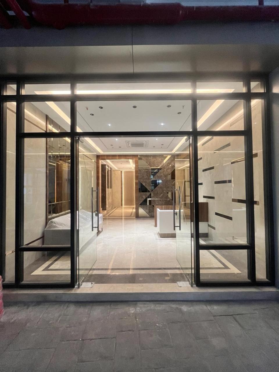 Hsquare Luxury Apartments Goregaon Bombay Eksteriør billede