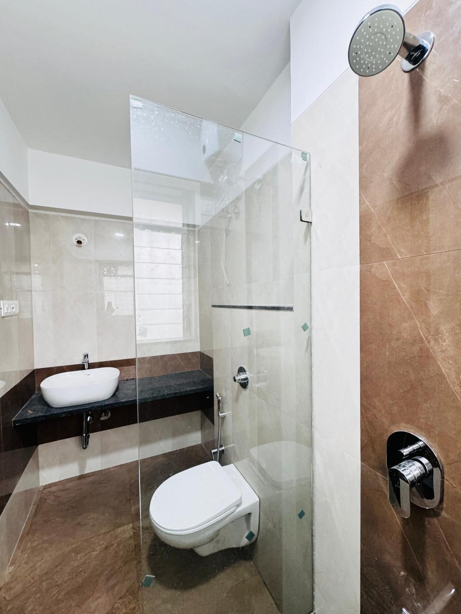 Hsquare Luxury Apartments Goregaon Bombay Eksteriør billede