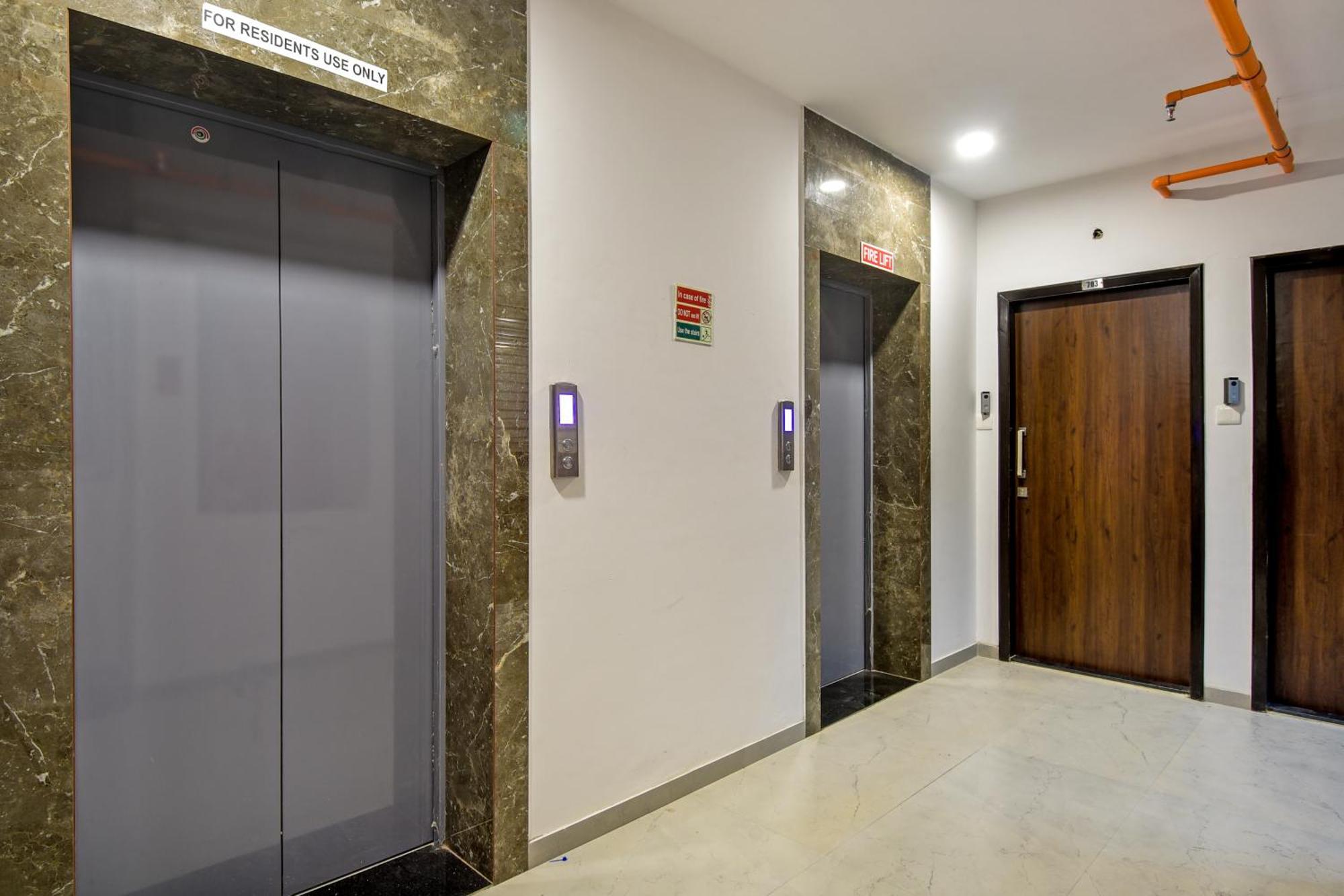 Hsquare Luxury Apartments Goregaon Bombay Værelse billede