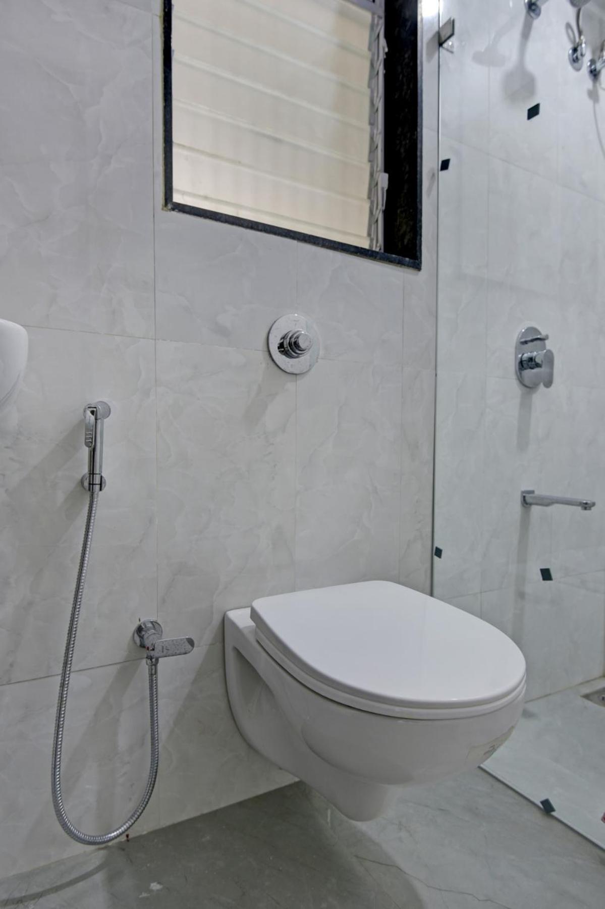 Hsquare Luxury Apartments Goregaon Bombay Eksteriør billede