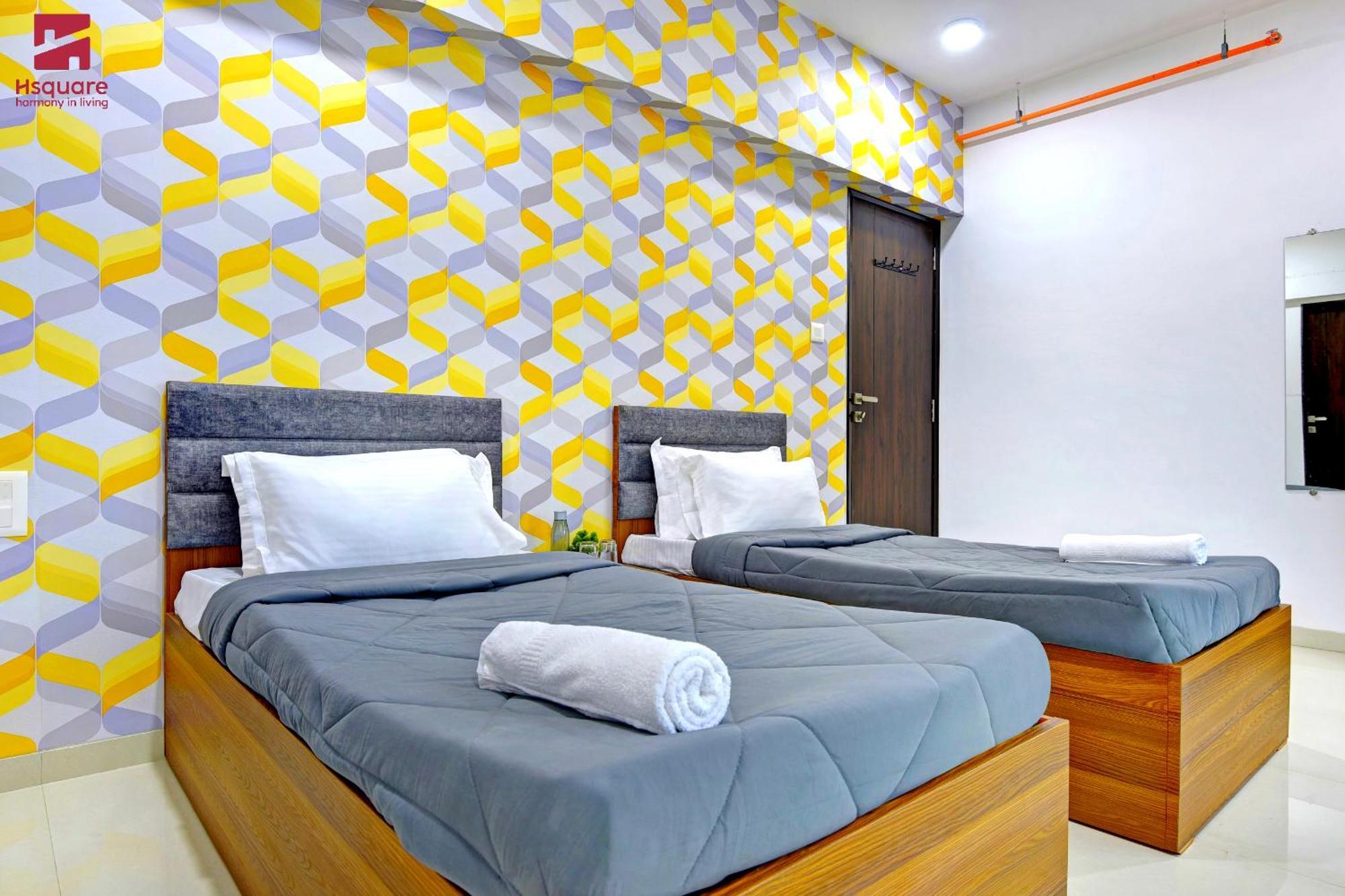 Hsquare Luxury Apartments Goregaon Bombay Eksteriør billede